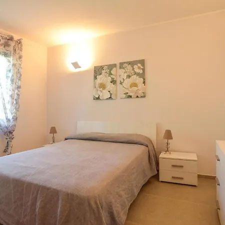 In With Kitchen Holiday home Partanna